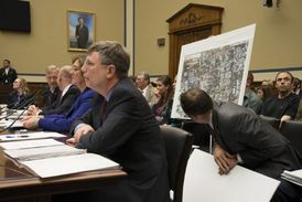 Členové Kongresu na slyšení o bezpečnosti na americkém konzulátu v Benghází.