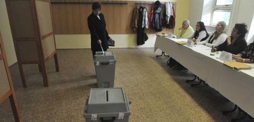 Ostravská volební místnost.