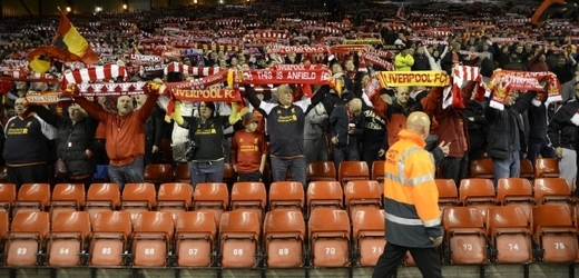 Fanoušci Liverpoolu na oblíbeném stadionu Anfield zůstanou.