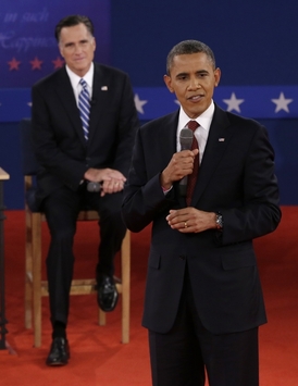 Podle průzkumu stanice CNN mezi nerozhodnutými voliči byl Obama vítězem debaty, když jej za něj označilo 37 procent respondentů.