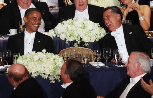 Romney a Obama na galavečeru v hotelu Waldorf Astoria.