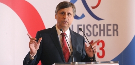 Prezidentský kandidát Jan Fischer.