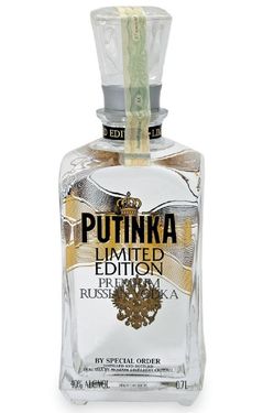 Vodka Putinka, jeden z mnoha druhů ruského národního nápoje.