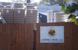 Podnikatel Březina je prý spojen s Likérkou Drak.