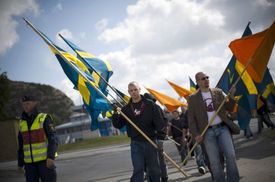Tvrdší část švédské pravice protestuje proti islamizaci země.