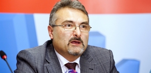 Ředitel VZP Pavel Horák na tiskové konferenci v Praze.