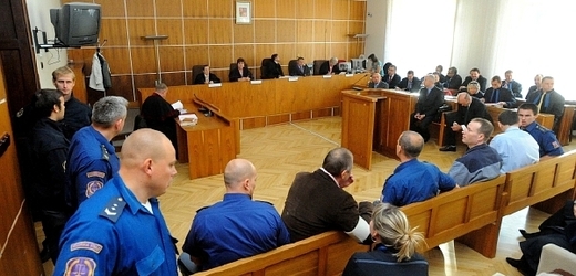 Brněnský krajský soud projednával 18. října poslední den před přestávkou kauzu policejního Toflova gangu, který údajně vydíral podnikatele.