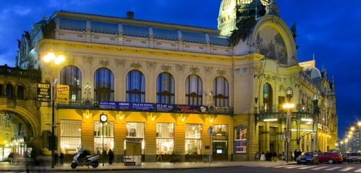 V Obecním domě v Praze chybí majetek za 2,3 milionu korun.