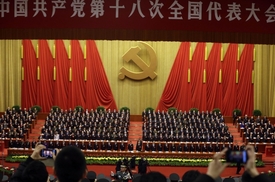 Osmnáctý kongres čínských komunistů je minulostí. Tak zase za pět let.