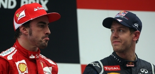 Fernando Alonso a Sebastian Vettel, jediní aspiranti na titul šampiona.