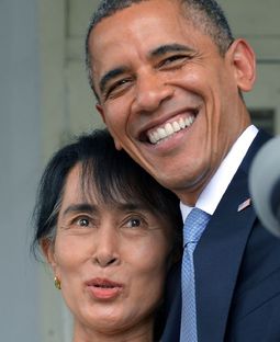 Obama s nejslavnější barmskou disidentkou Su Ťij. 