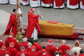 Pohřeb Jana Pavla II., charismatický papež zemřel roku 2005.