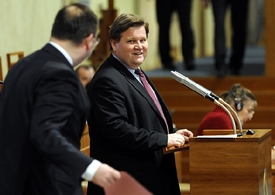Zdeněk Škromach tvrdí, že většina senátorů sociální demokracie je proti Čunkovu zvolení.