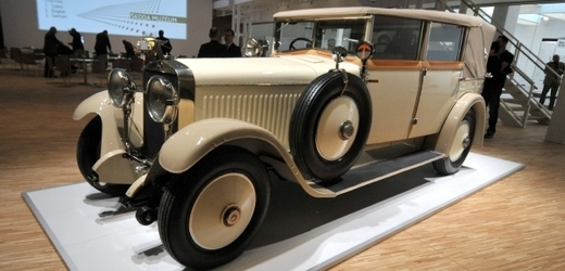 Jedním z exponátů je i Škoda Hispano Suiza.