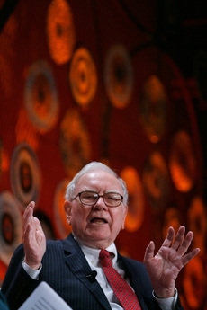 Warren Buffett se také připojil k diskuzi.