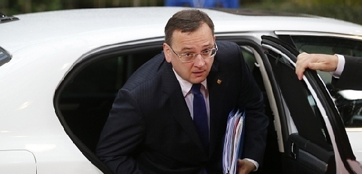 O vzniku pracovní skupiny v rámci NERV informoval premiér Petr Nečas.