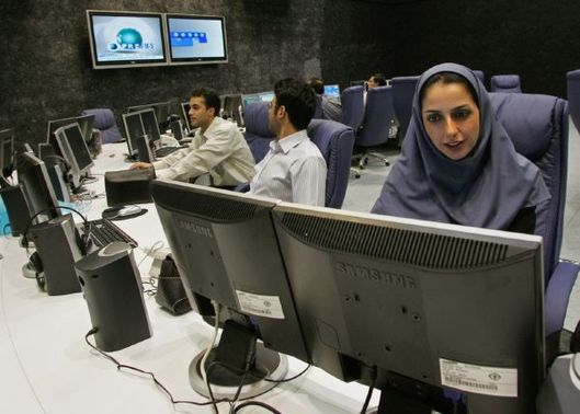 V budoucnu by měla každý vstup do kybernetického prostoru monitorovat íránská vrchnost.