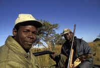 Profesionální lovci slonů v Zimbabwe (ilustrační fotografie).