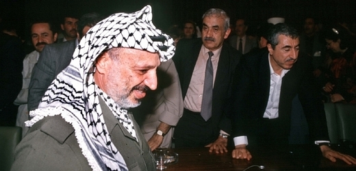 Jásir Arafat zemřel v roce 2004 za nejasných okolností. Podle některých teorií byl otráven.