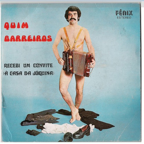 Portugalský zpěvák Quim Barreiros potvrzuje, že v 60. letech se každý, kdo byl aspoň trochu slavný, rád ukazoval pokud možno s minimem oblečení.