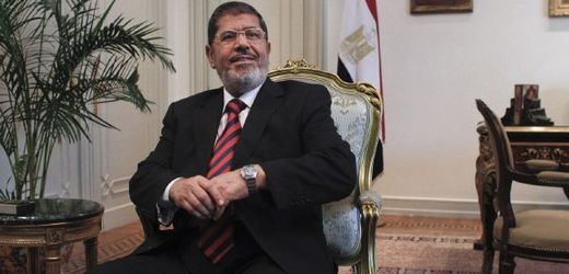 Egypt má po Mubarakovi nového novodobého faraona: Muhammada Mursího.