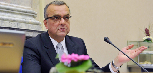 Ministr financí Miroslav Kalousek doufá, že plánovaný schodek bude dodržen. 
