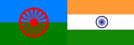 Romská a indická vlajka mají společný kruhovitý symbol "čakry". 