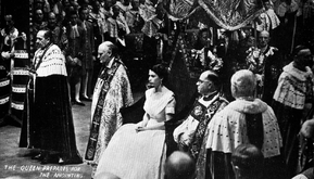 Korunovace Alžběty II. roku 1953. Nesprávná osoba na trůně? 