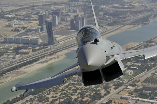 Eurofighter nad Spojenými arabskými emiráty.