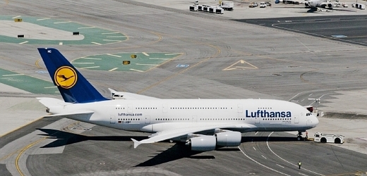 Lufthansa je největší německou leteckou společností (ilustrační foto).