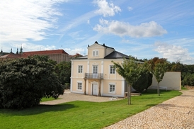 Lumbeho vila na Pražském hradě.