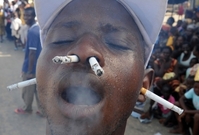 Mladí Afričané mají spasit tabákové společnosti.