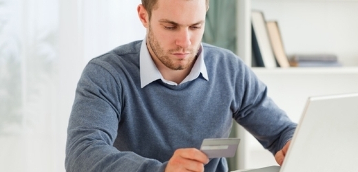 V databázi byly i informace o platebních kartách zákazníků (ilustrační foto).
