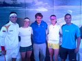 Roger Federer (uprostřed) si na svůj Facebook vložil fotografii s Andreou Hlaváčkovou (druhá zleva).