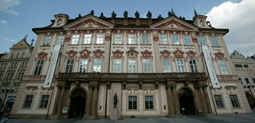 Palác Kinských na Staroměstském náměstí.