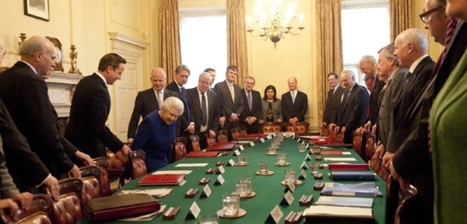 Královna Alžběta II. se zúčastnila zasedání vlády v rámci oslav 60. výročí svého panování.