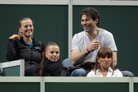 Jágr rozdává úsměvy všude. I na tenisové exhibici Petry Kvitové.