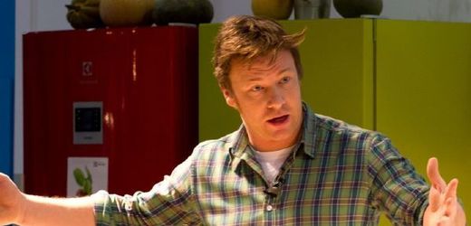 Jamie Oliver sice vaří kvalitně, ale ne moc zdravě.