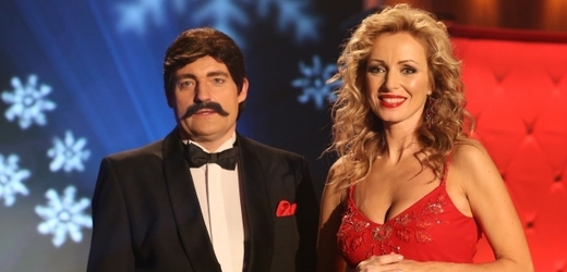 Kateřina Brožová s Vladimírem Hronem při natáčení televizního Silvestra.
