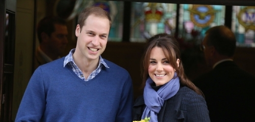 Britský princ William stráví letošní Vánoce s rodinou své manželky Catherine.