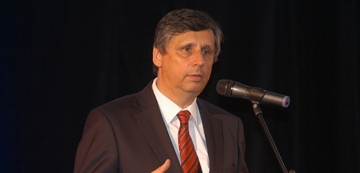 Kandidát na prezidenta Jan Fischer.