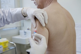 Podle průzkumu hypochondři dokážou přimět své okolí k preventivnímu očkování (ilustrační foto).