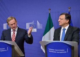 Premiér Enda Kenny a šéf Evropské komise (EK) Manuel Barroso.