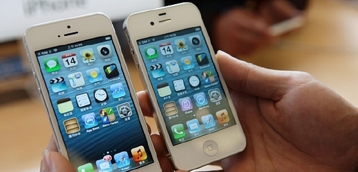 Telefony iPhone vstoupily na trh v roce 2007 (ilustrační foto).