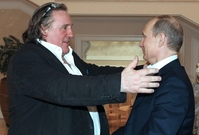 Gérard Depardieu a Vladimir Putin (vpravo).