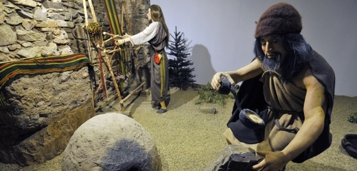 Obyvatelé i návštěvníci Mohelnice na Šumpersku se po letech znovu dočkali expozice věnované pravěku.