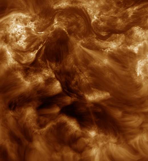 Sluneční koróna vyfotografovaná teleskopem NASA High Resolution Coronal Imager.