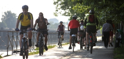 Pražská síť cyklotras a cyklostezek se rozrůstá o desítky kilometrů ročně.