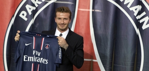 David Beckham s dresem Paris St. Germain.