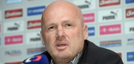 Kouč české reprezentace Michal Bílek.